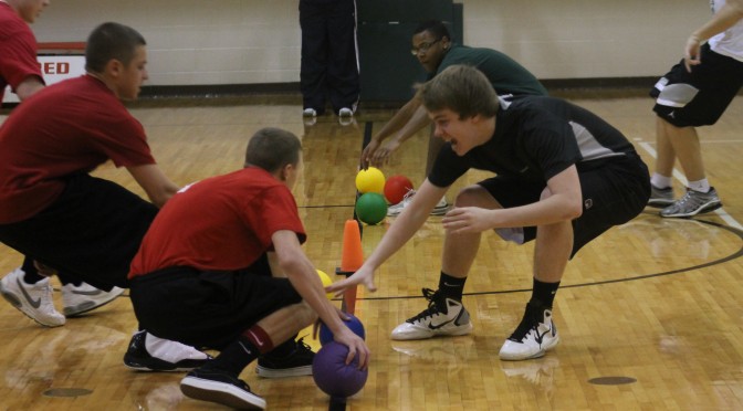 Dodgeball tournament raises funds for dance marathon